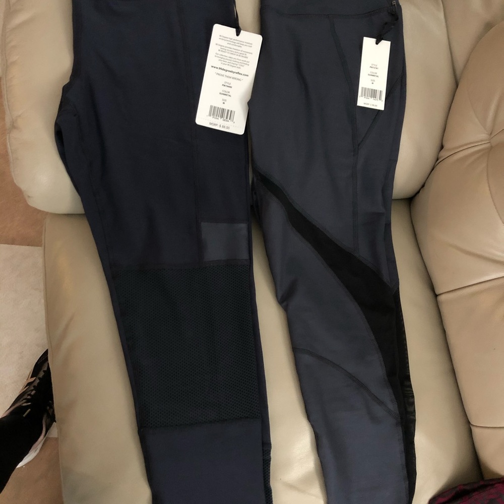 6 BNWT pairs of 90 degree leggings-size medium - Picture 4 of 6